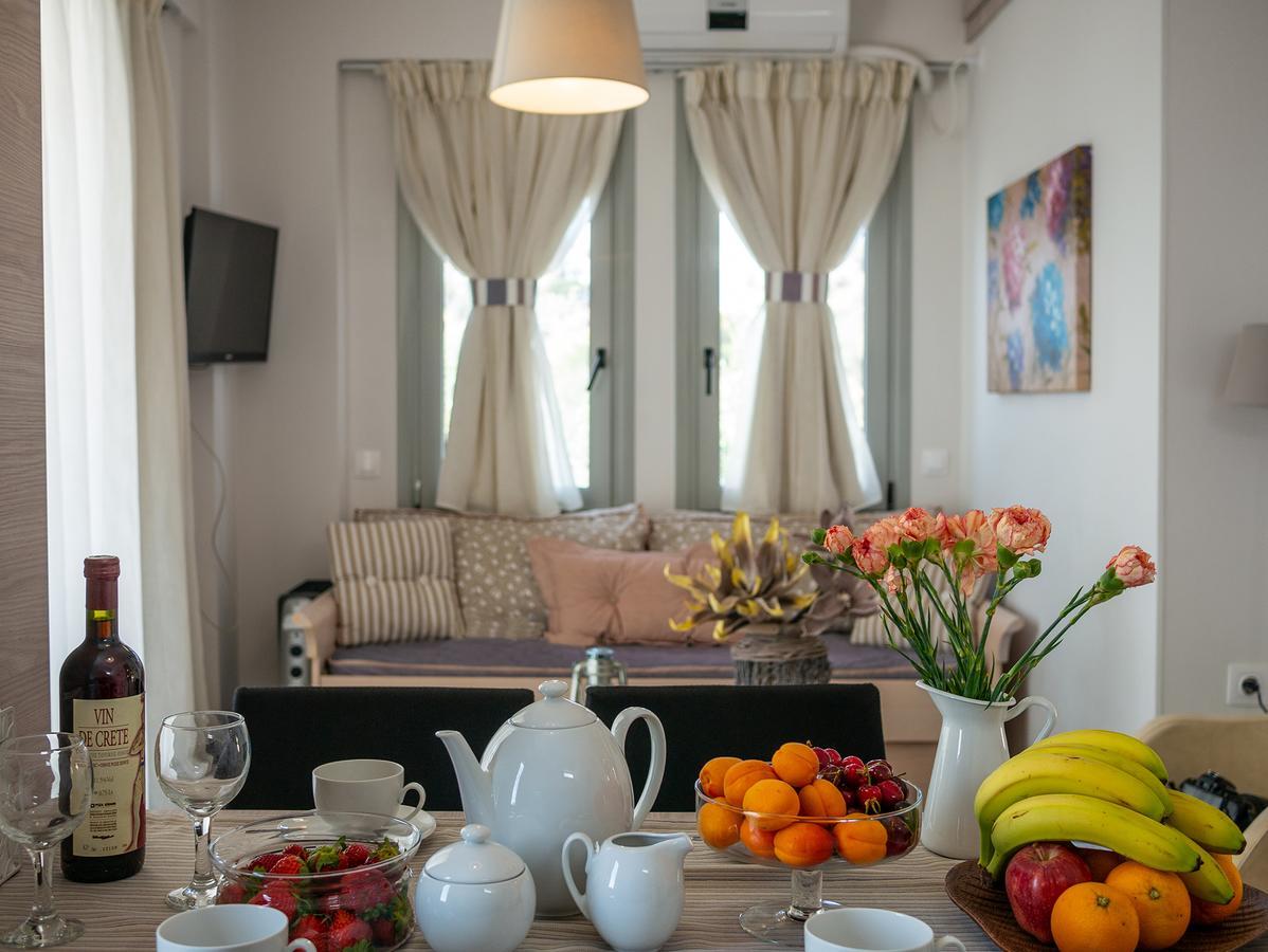 Evgoro Luxury Suites Айя-Галіні Екстер'єр фото